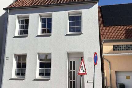 Haus Blomberg - 4 Zimmer, 122 m&sup2;, 235.000&euro; | Angebot:25494039