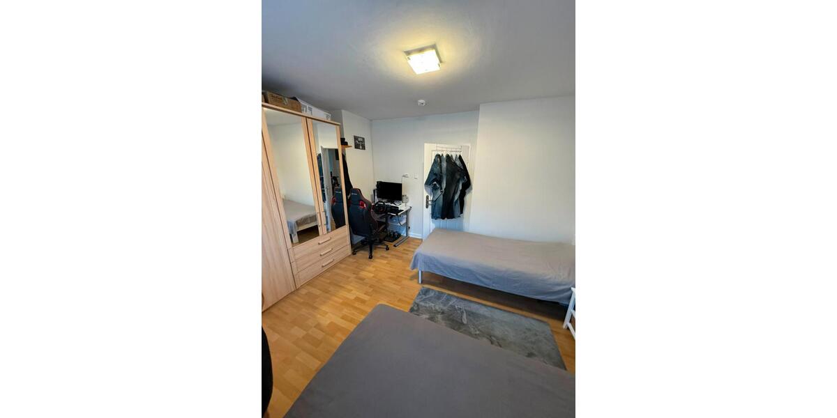 Etagenwohnung Kiel Gaarden-Ost - 3 Zimmer, 63 m&sup2;, 165.000&euro; | Angebot:27098574