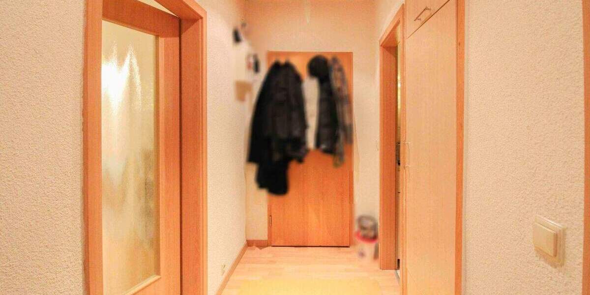 Etagenwohnung Pegau - 2 Zimmer, 47 m&sup2;, 35.000&euro; | Angebot:25538073