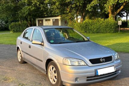 Opel Astra 141.000 km 2.599 &euro; Bad Pyrmont 31812