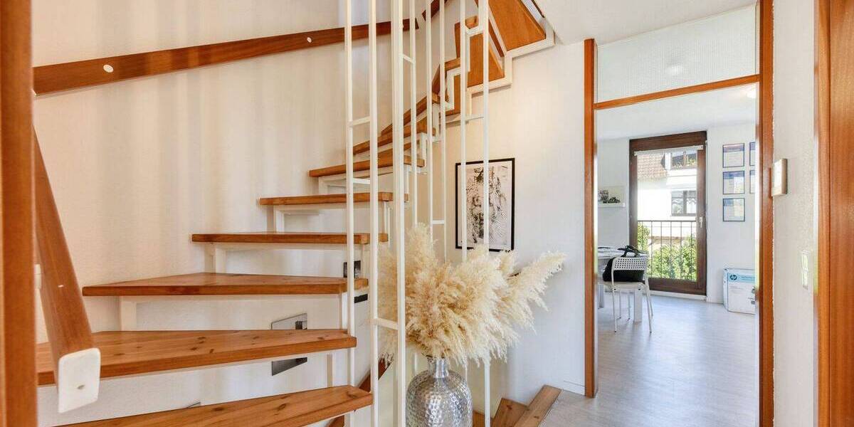 +++ TOP gepflegt & modernisiert - sonnig & ruhig - 1-Fam.-REH - 2 Bäder mit Fenster - Hobbyraum, Pelletkamin, EBK, TG... 5 zimmer