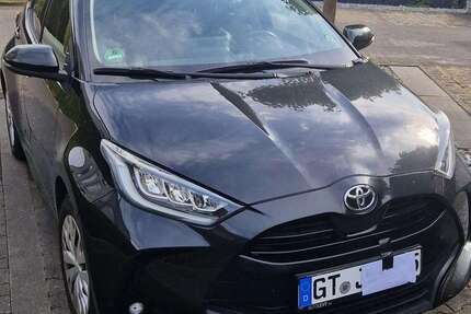 Toyota Yaris 40.000 km 15.200 € Rheda-Wiedenbrück 33378
