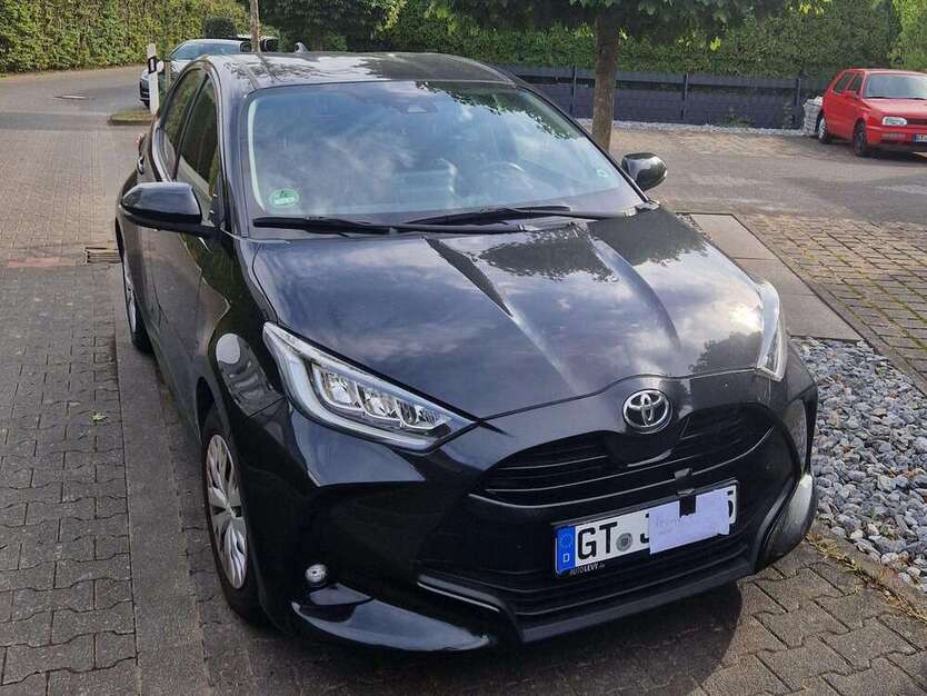 Toyota Yaris 40.000 km 15.200 € Rheda-Wiedenbrück 33378