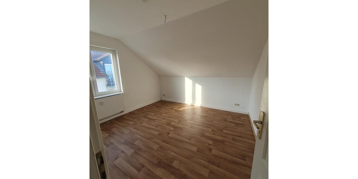Dachgeschoßwohnung Seehausen (Altmark) - 3 Zimmer, 69 m&sup2;, 400&euro; | Angebot:24795076
