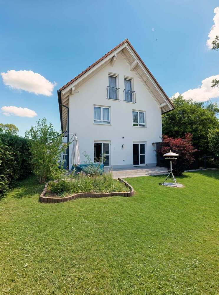 Haus zum Mieten in München 3.500 € 158 m²