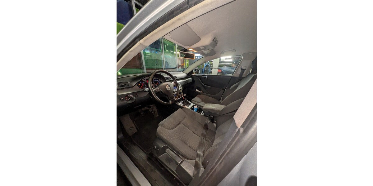VW Passat (Typ 3C) 243.333 km 2.499 &euro; Mainz 55116