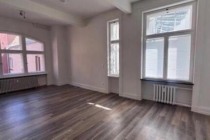 Wohnung Lübeck Innenstadt - 1 Zimmer, 39 m&sup2;, 850&euro; | Angebot:26381906