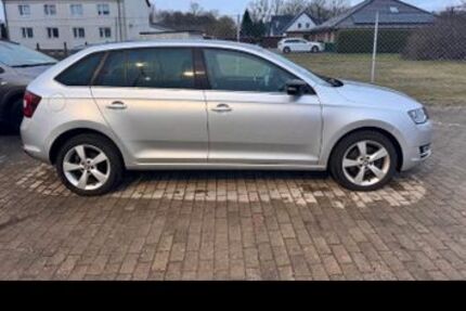 Skoda Rapid 68.000 km 14.500 &euro; Stralsund 18439