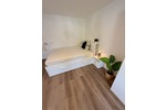 Helles, möbliertes 15,5-qm-Zimmer (warm inkl. Internet) in 3er WG