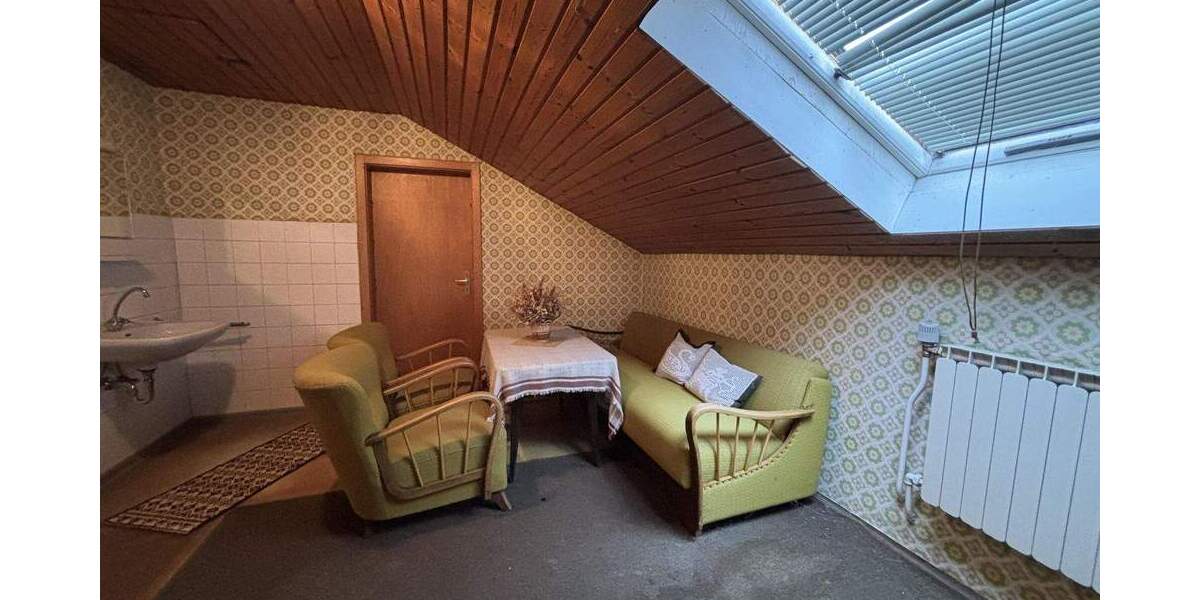 Einfamilienhaus Oberviechtach - 7 Zimmer, 190 m&sup2;, 197.000&euro; | Angebot:25210834