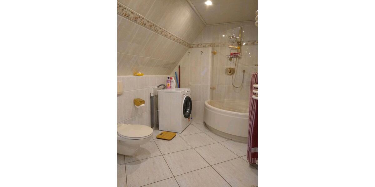 Einfamilienhaus Langenhorn - 5 Zimmer, 180 m&sup2;, 1.500&euro; | Angebot:26362064