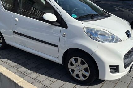 Peugeot 107 87.700 km 3.900 &euro; Karlsbad 76307