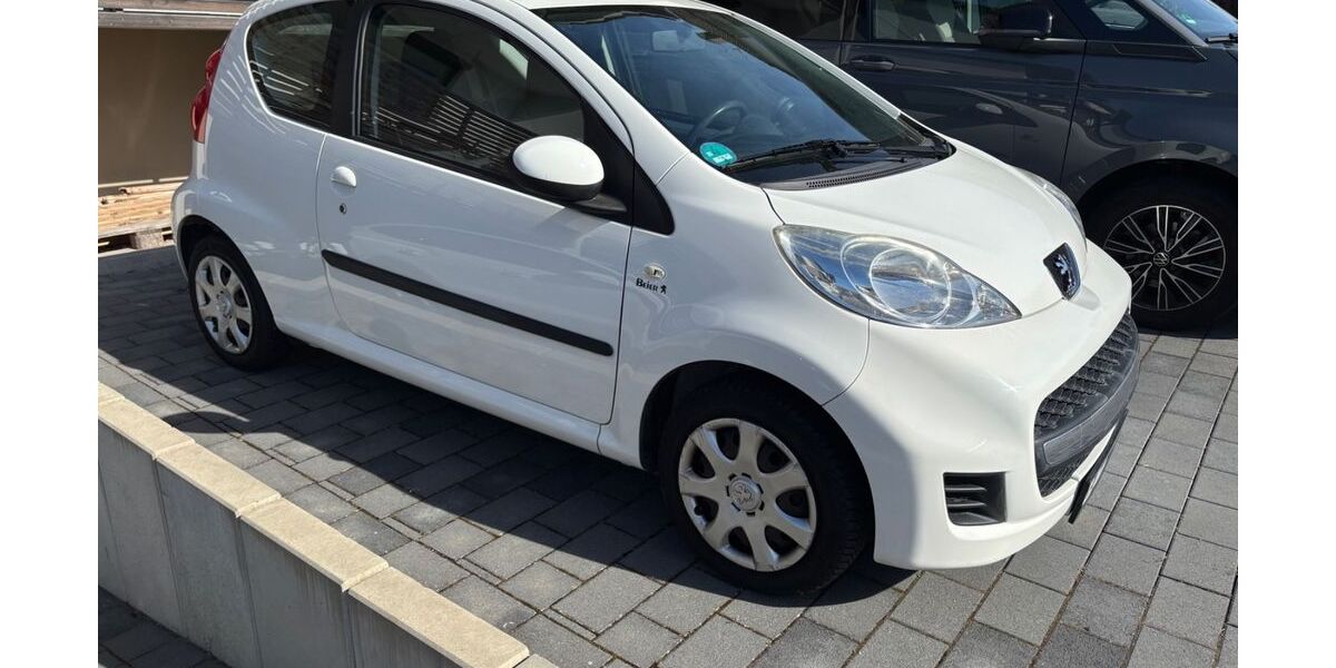 Peugeot 107 87.700 km 3.900 &euro; Karlsbad 76307
