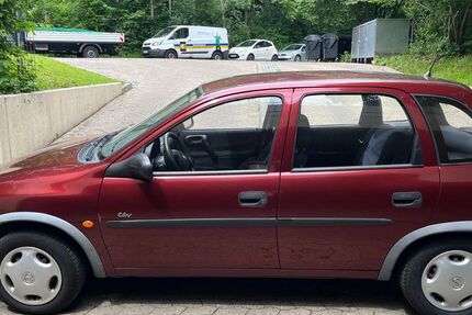 Opel Corsa 83.000 km 1.000 &euro; Reichenbach an der Fils 73262