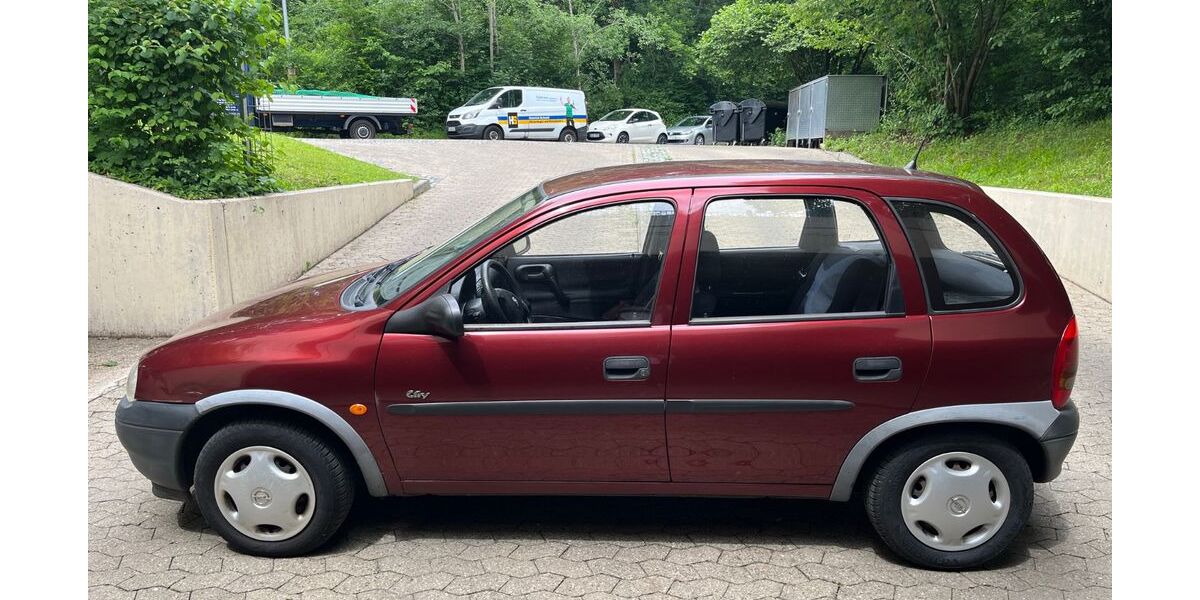Opel Corsa 83.000 km 1.000 &euro; Reichenbach an der Fils 73262