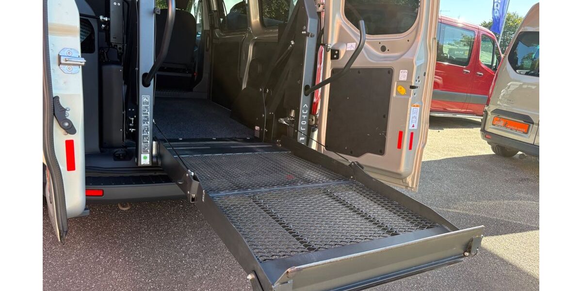 Ford Transit 107.500 km 24.990 &euro; Lübeck 23560