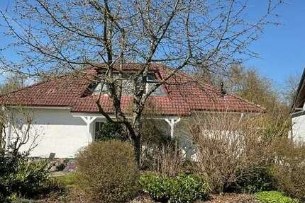 Haus Einbeck - 8 Zimmer, 220 m&sup2;, 439.000&euro; | Angebot:26246268