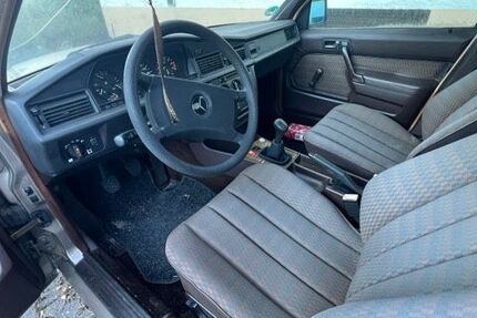 Mercedes-Benz 190 999.999 km 1.500 &euro; Hofheim 65719