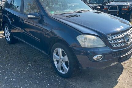 Mercedes-Benz ML 320 234.000 km 7.885 &euro; Trebbin 14959