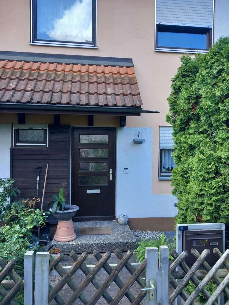 Haus zum Kaufen in Roth 425.000 € 105 m²