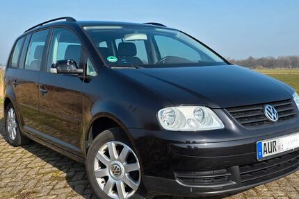 VW Touran 198.500 km 1.600 &euro; Südbrookmerland 26624