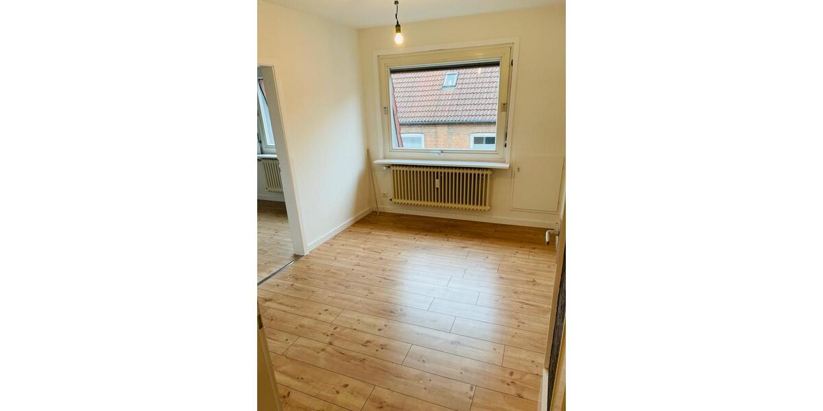 Dachgeschoßwohnung Lütjenburg - 4 Zimmer, 95 m&sup2;, 1.080&euro; | Angebot:26112448
