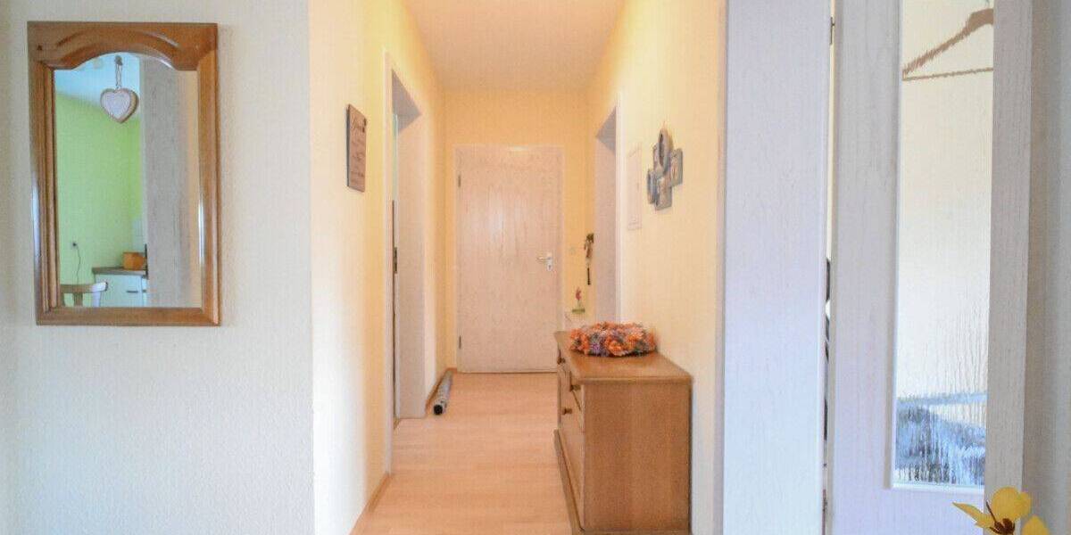 Etagenwohnung Babenhausen Hergershausen - 3 Zimmer, 80 m&sup2;, 840&euro; | Angebot:26840935