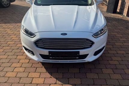 Ford Mondeo 157.844 km 9.400 &euro; Freiburg 21729