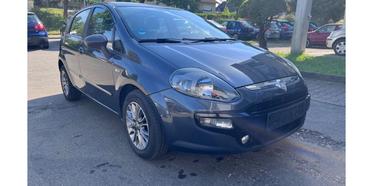 Fiat Punto Evo 123.000 km 3.190 &euro; Trossingen 78647