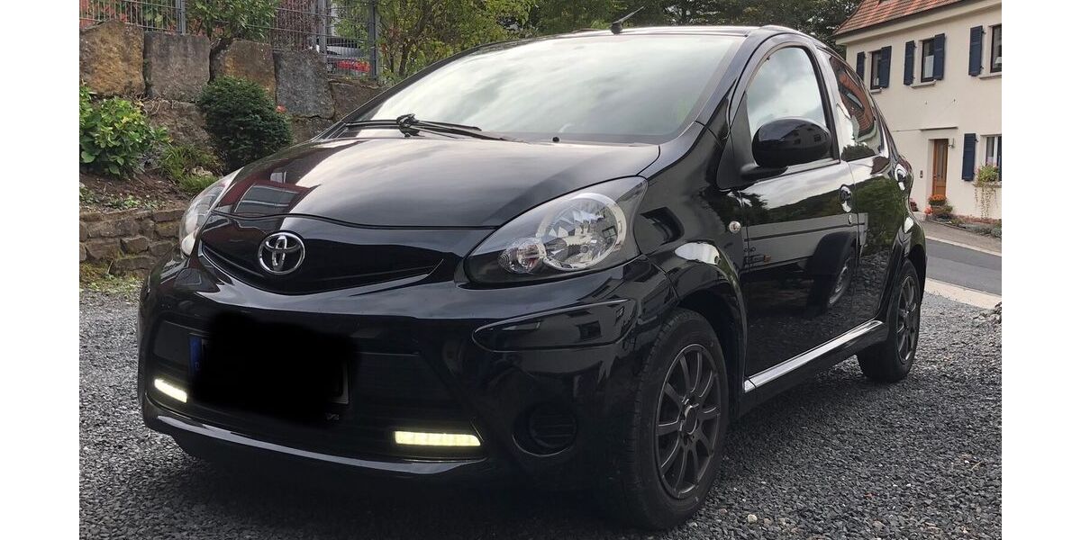 Toyota Aygo (X) 86.000 km 3.900 &euro; Schönau 97659