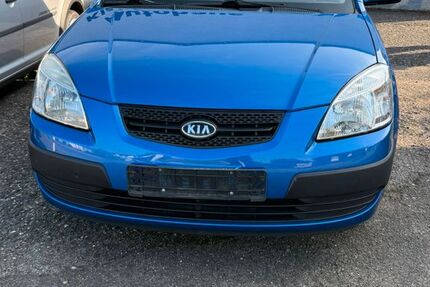 Kia Rio 140.000 km 2.499 &euro; Eppingen 75031