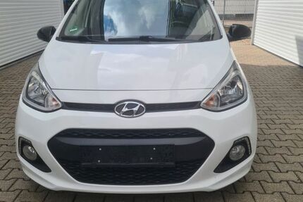 Hyundai i10 82.380 km 5.850 € Friedrichshafen 88046