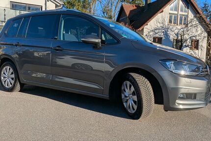 VW Touran 140.000 km 15.000 &euro; Friedrichshafen 88048