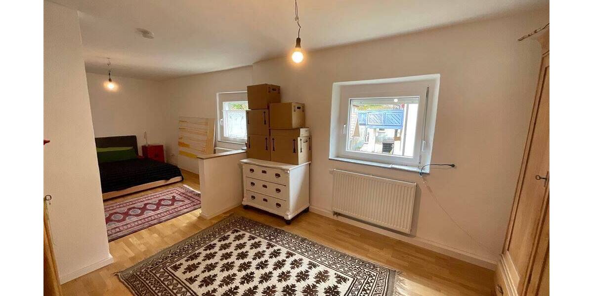 Einfamilienhaus Stegaurach - 8 Zimmer, 184 m&sup2;, 1.450&euro; | Angebot:26289657