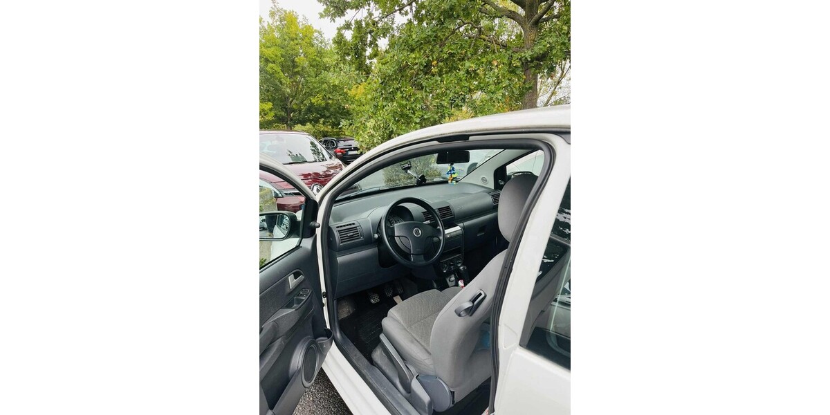 VW Fox 124.000 km 3.500 € Edenkoben 67480