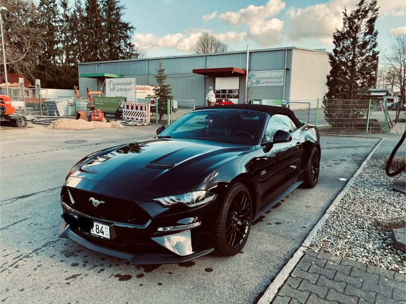 Ford Mustang 47.000 km 42.000 € Ulm 89073