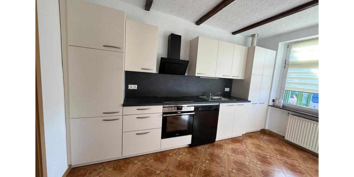 Etagenwohnung Schneeberg - 3 Zimmer, 82 m&sup2;, 685&euro; | Angebot:25351026