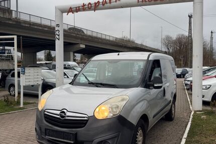 Opel Combo 227.000 km 1.999 &euro; München 81825