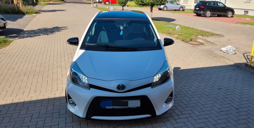 Toyota Yaris 132.000 km 10.900 &euro; Ludwigshafen 67071