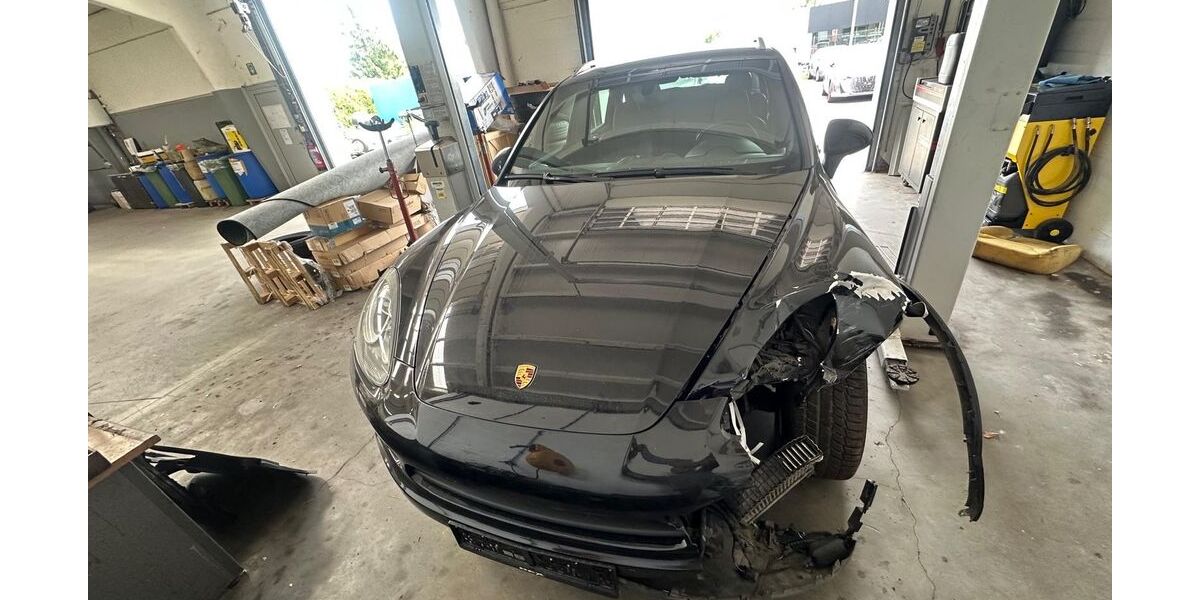 Porsche Cayenne 265.000 km 7.200 &euro; Alsdorf 52477