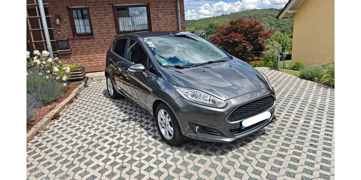 Ford Fiesta 141.742 km 6.300 &euro; Runkel 65594