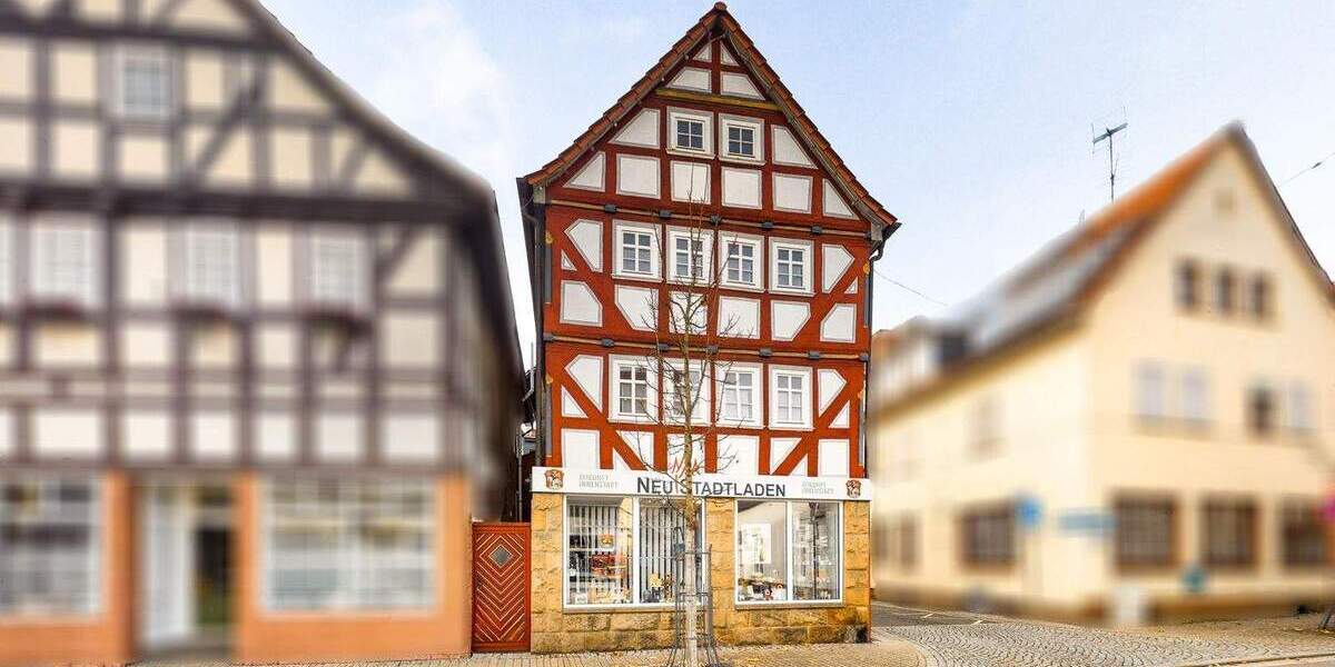 Vollsaniertes Wohn- und Geschäftshaus in Neustadt 5 zimmer
