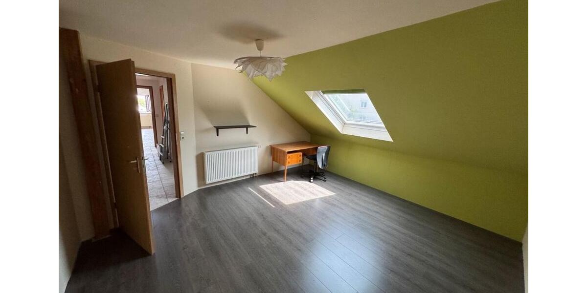 Dachgeschoßwohnung Schwäbisch Hall - 3 Zimmer, 85 m&sup2;, 900&euro; | Angebot:26632648