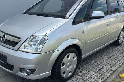 Opel Meriva 182.000 km 1.999 &euro; Schönebeck 39218