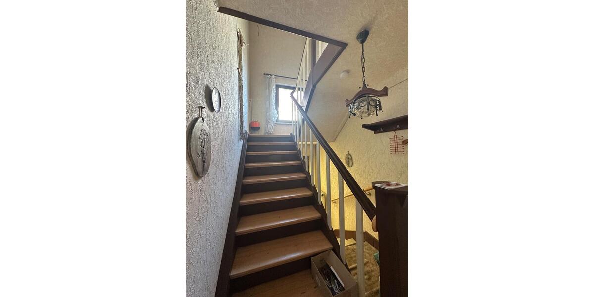 Einfamilienhaus Wadgassen - 7 Zimmer, 141 m&sup2;, 220.000&euro; | Angebot:26951364