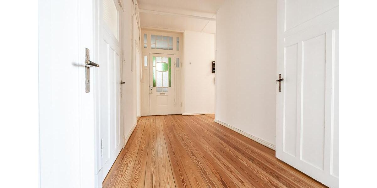 Etagenwohnung Flensburg - 1 Zimmer, 27 m&sup2;, 304&euro; | Angebot:26548883