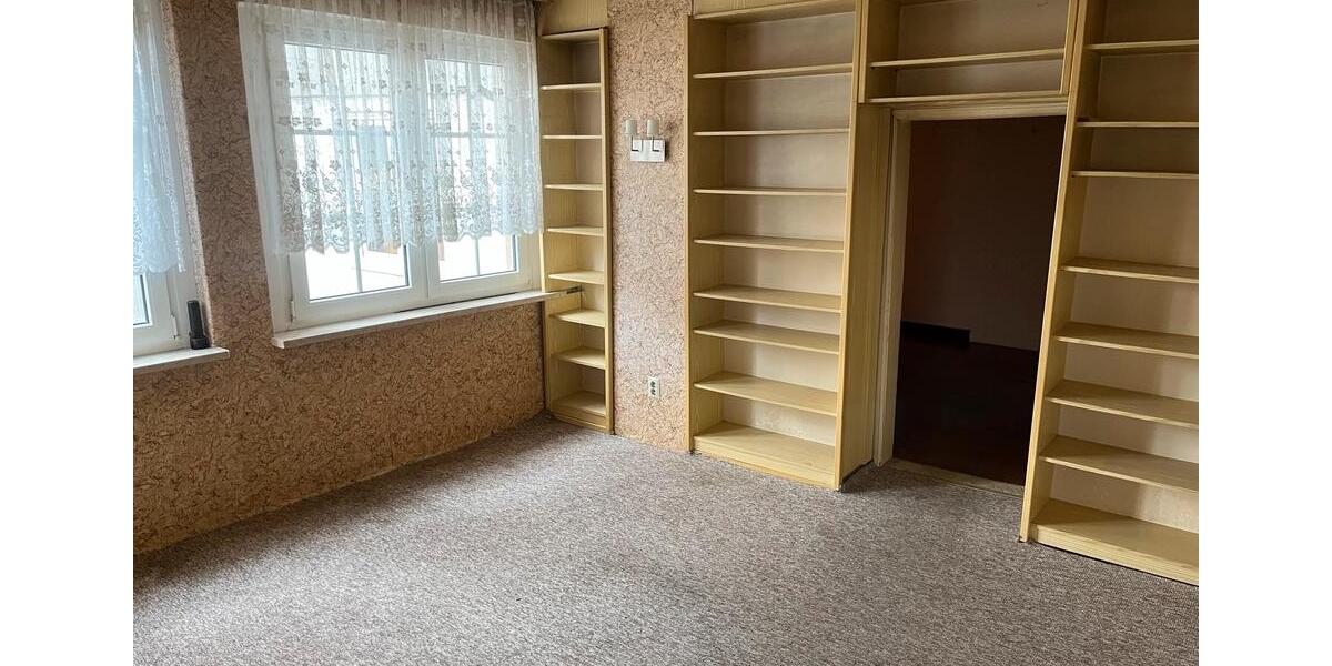 Einfamilienhaus Farnstädt - 4 Zimmer, 230 m&sup2;, 69.000&euro; | Angebot:19369955