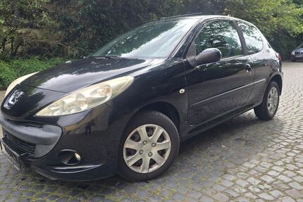 Peugeot 206 205.000 km 790 &euro; Borgholzhausen 33829
