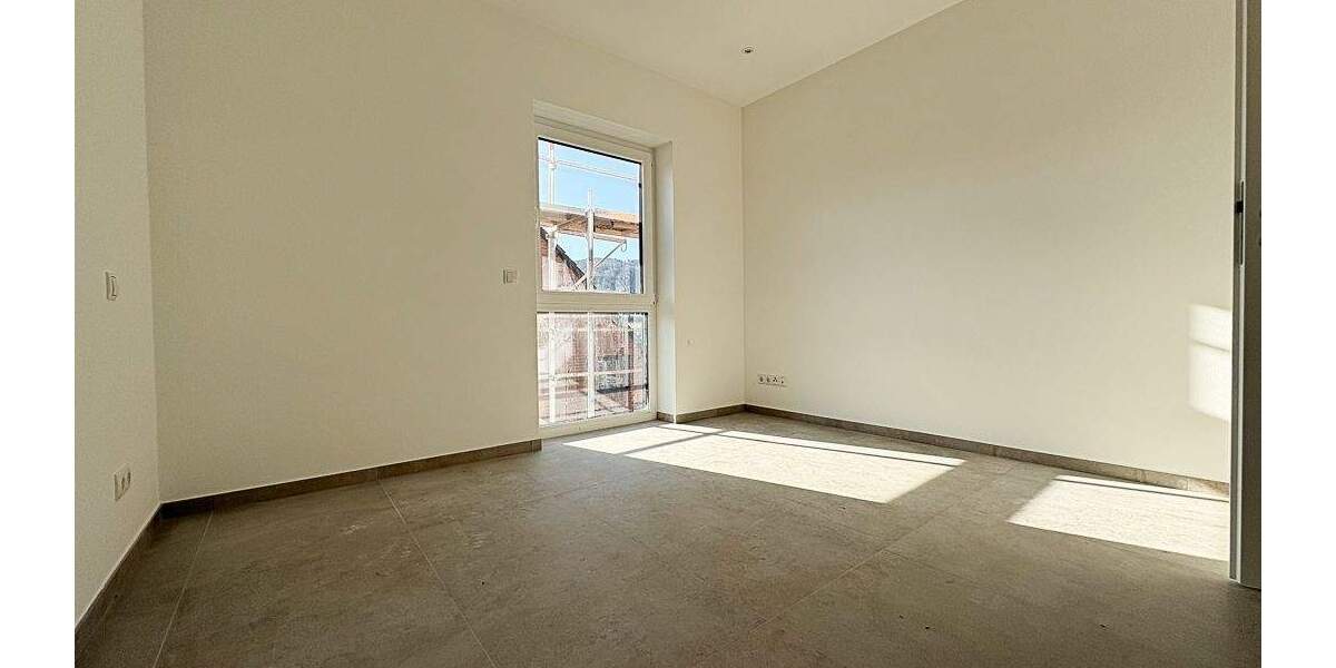 Etagenwohnung Bad Neuenahr-Ahrweiler Ahrweiler - 3 Zimmer, 91 m&sup2;, 1.150&euro; | Angebot:25695607