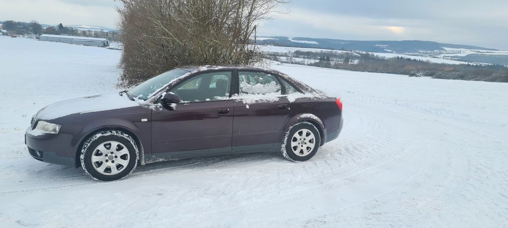 Audi A4 221.000 km 2.700 &euro; hennweiler 55619